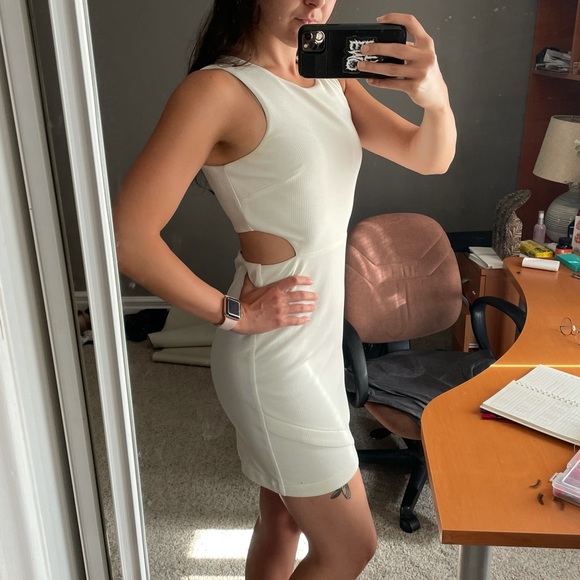SHOP CLOSING / FINAL PRICE: !NWT! White Cocktail Dress - Picture 8 of 8